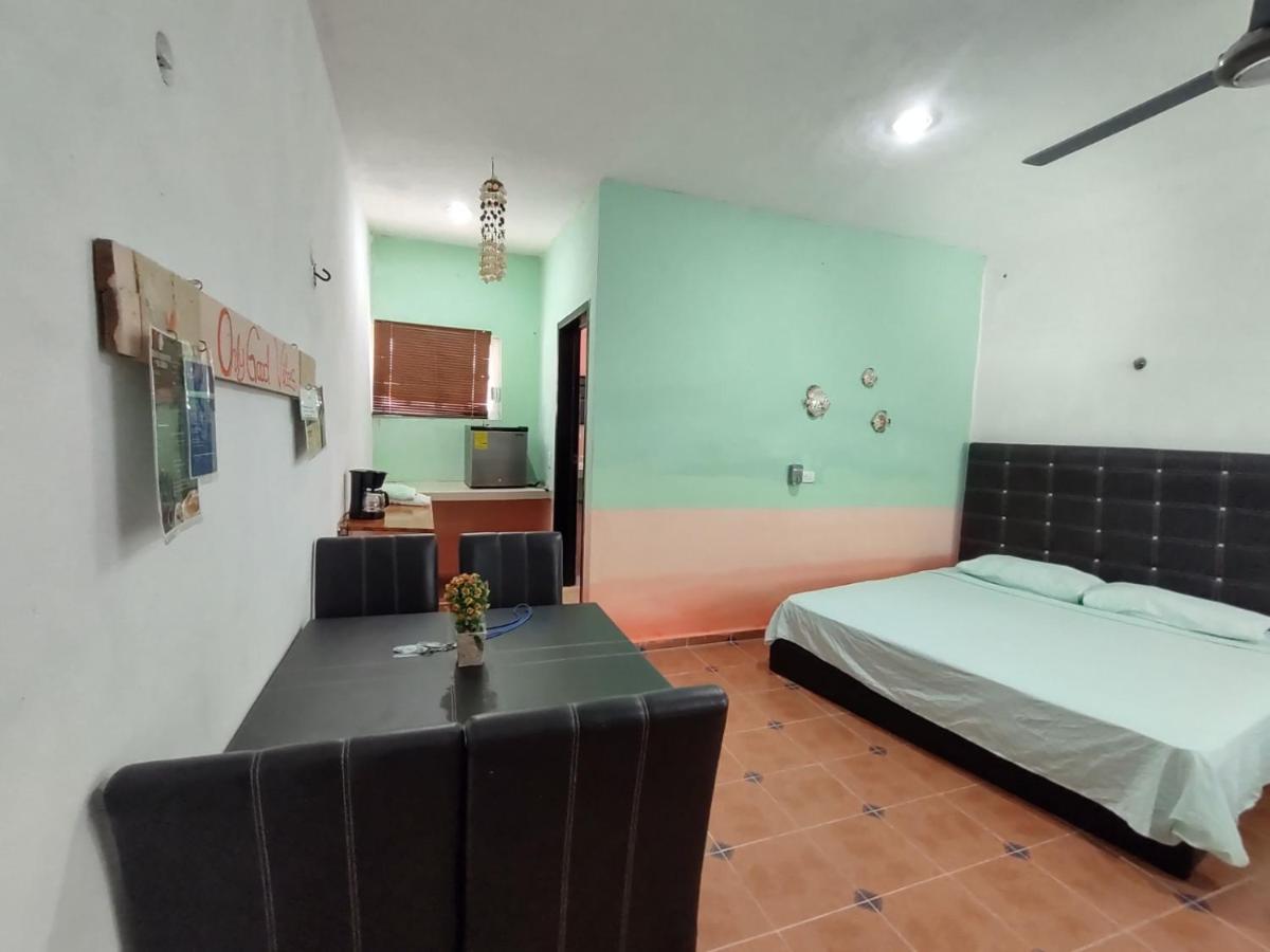 Hotel Villa Gabriela - Restaurant, Bikes ,Lands Tours เซเลสตุน ภายนอก รูปภาพ