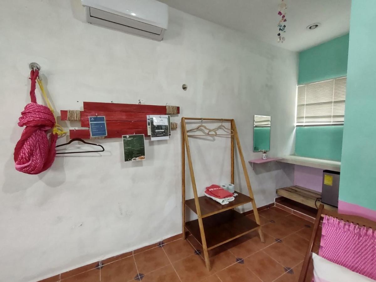 Hotel Villa Gabriela - Restaurant, Bikes ,Lands Tours เซเลสตุน ภายนอก รูปภาพ