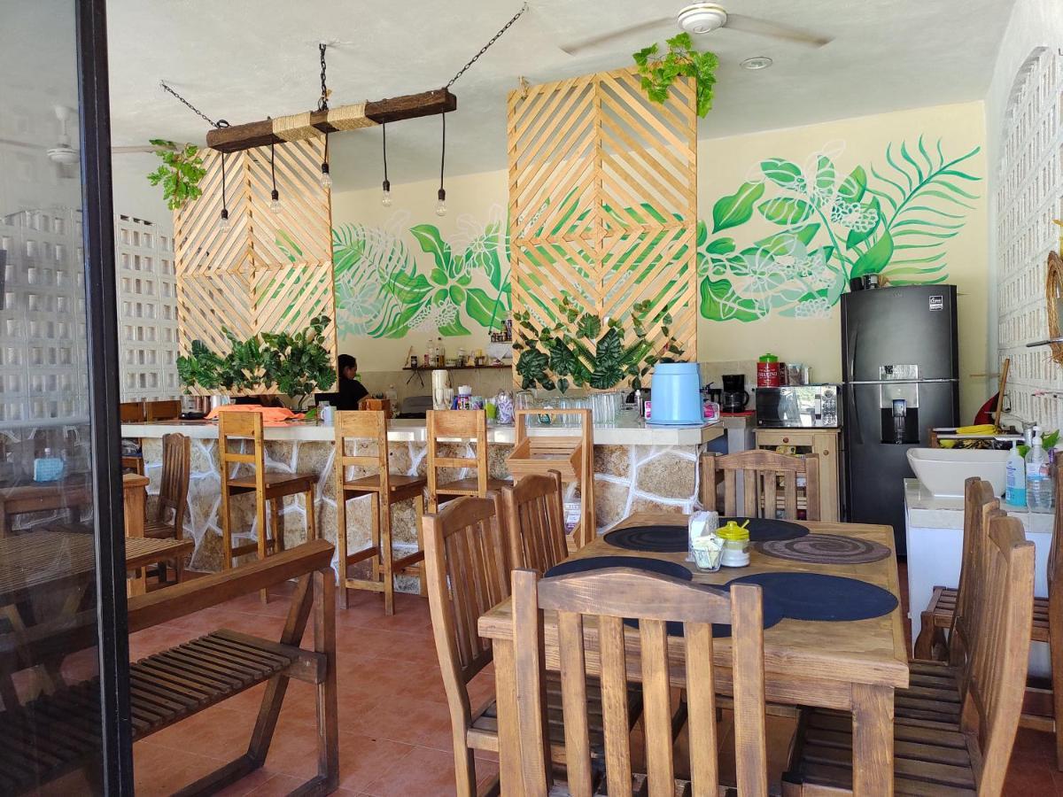 Hotel Villa Gabriela - Restaurant, Bikes ,Lands Tours เซเลสตุน ภายนอก รูปภาพ